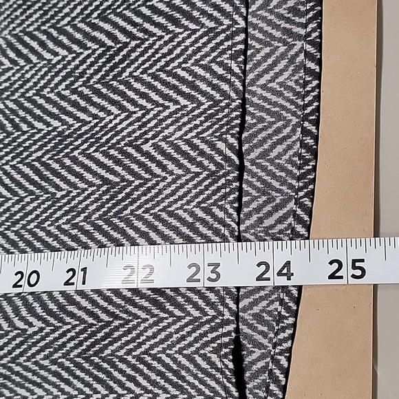 J. Crew Size 0 Gray Herringbone Pullover Blouse Top Sleeveless Ruffle Neck - Picture 10 of 12